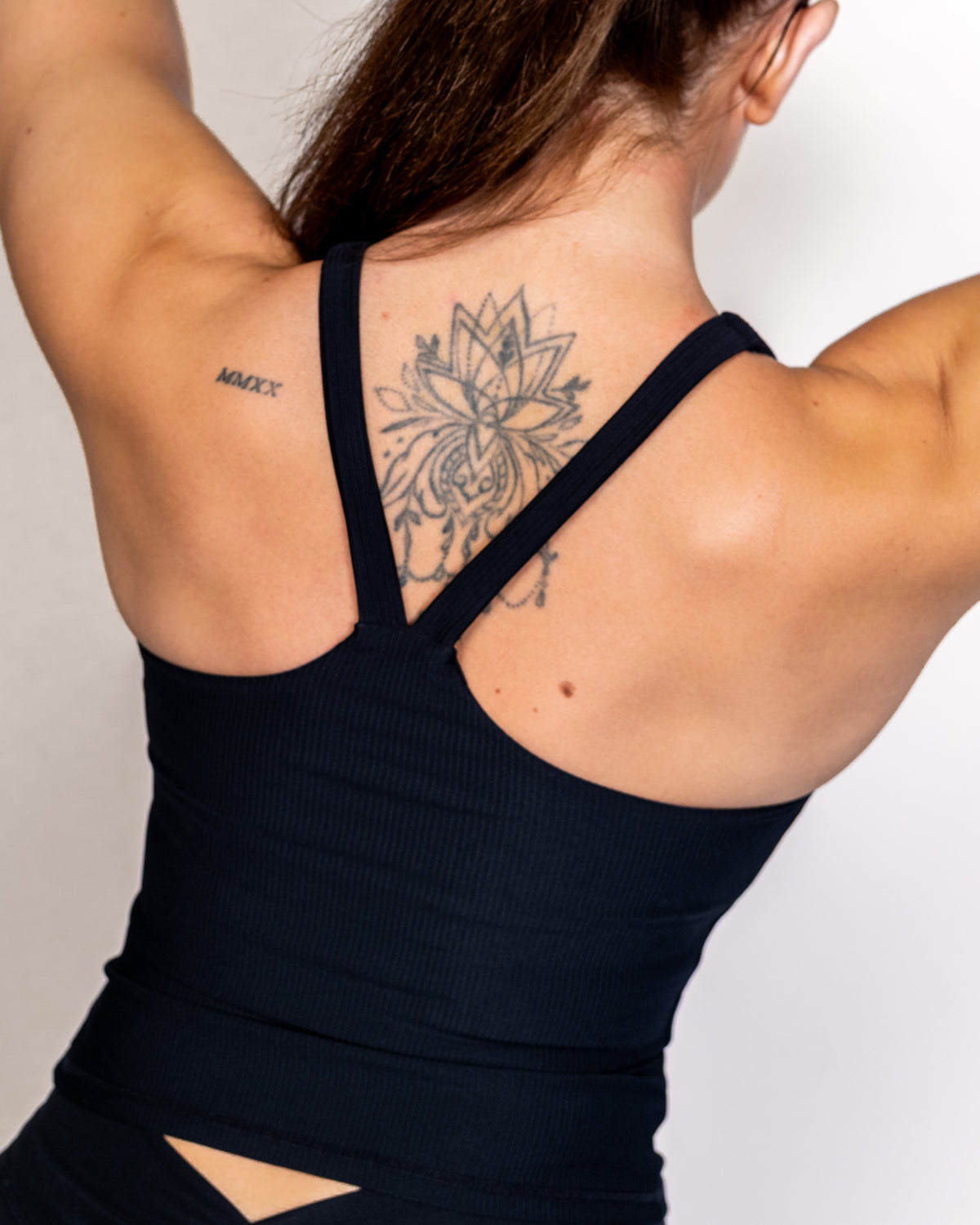 CONTOUR Ribbed Support Tank