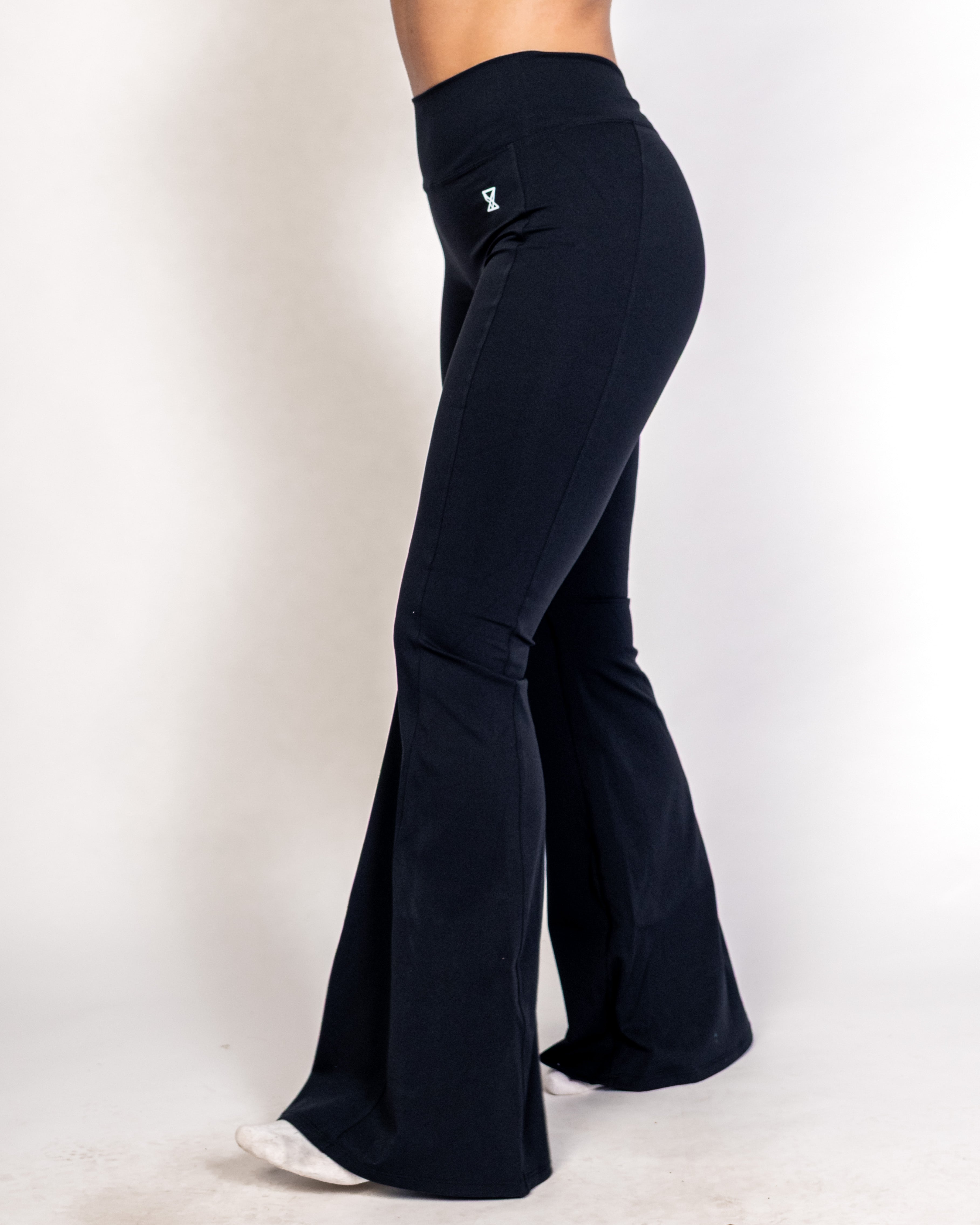V-FORM Flare Leggings
