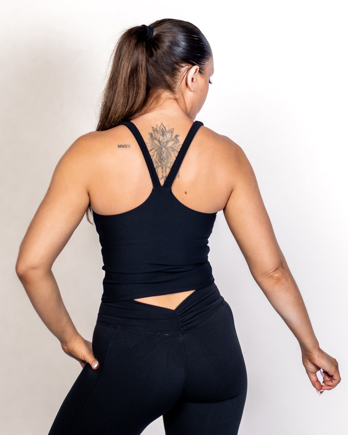 CONTOUR Ribbed Support Tank - VXS GYM WEAR