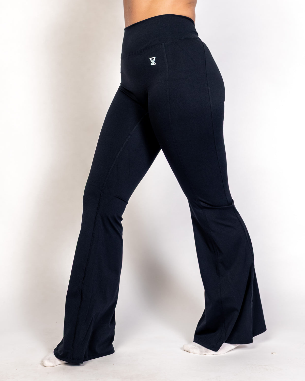 V-FORM Flare Leggings