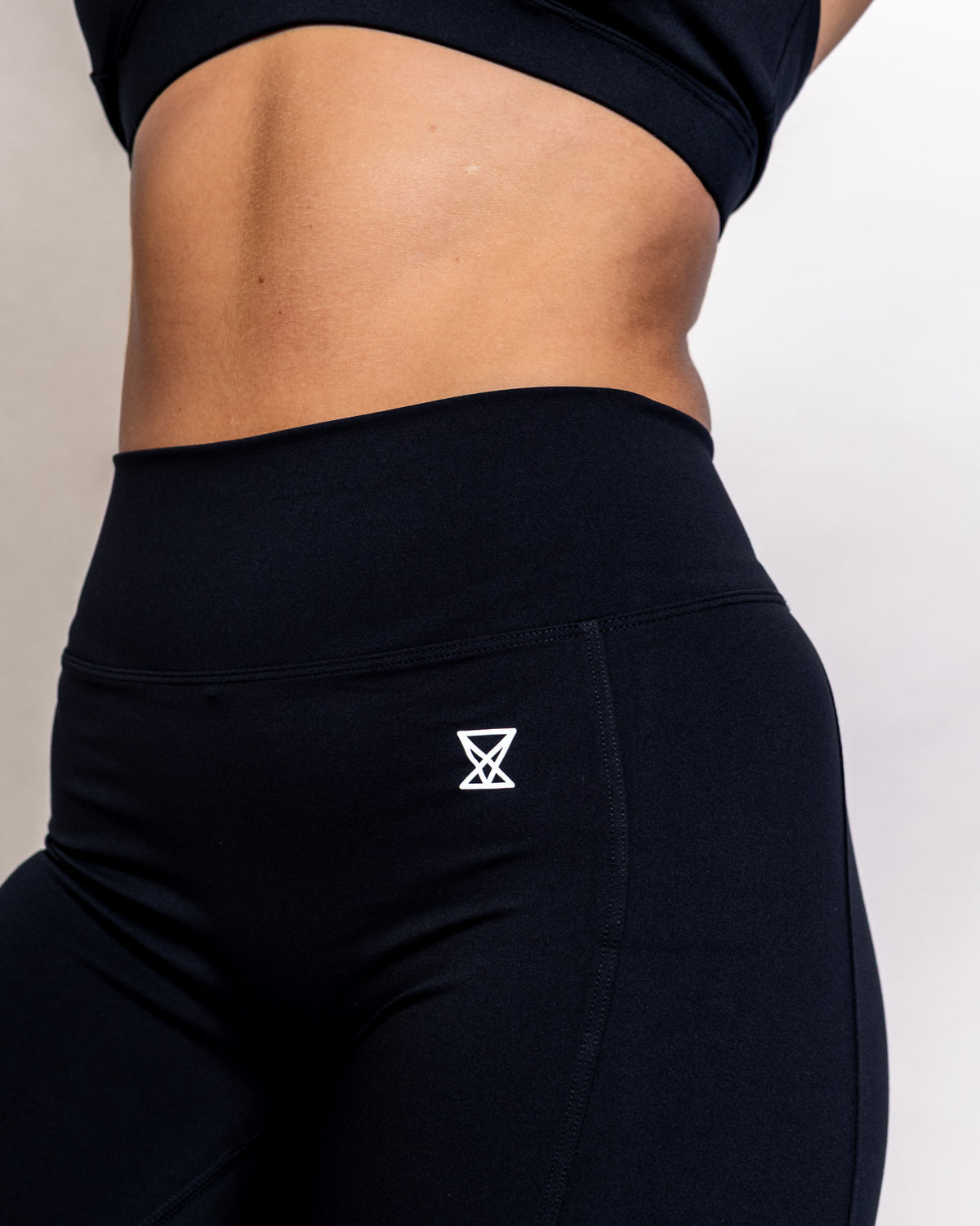 V-FORM Flare Leggings